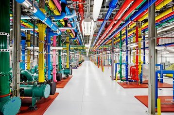 Google_Data_Center.width-358 (1).jpg